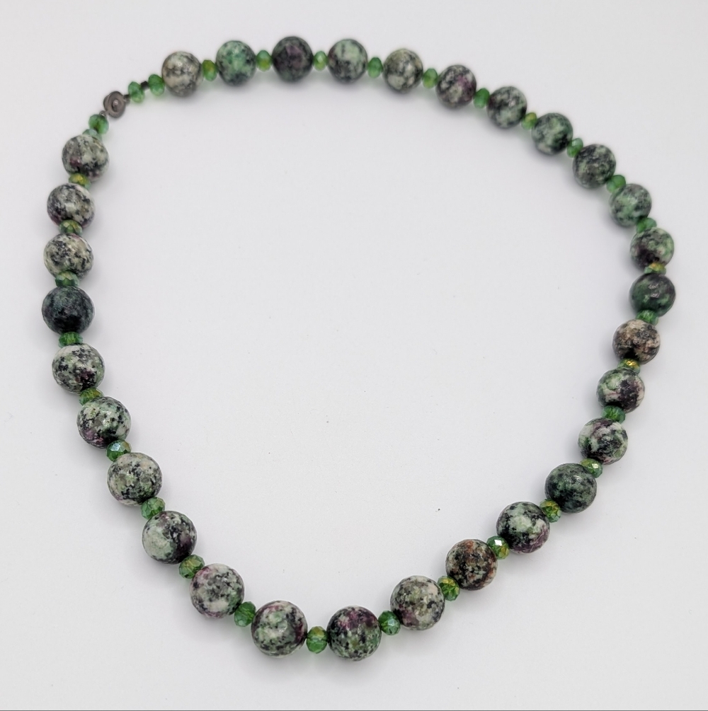 Ruby Zoisite Faceted Bead Necklace 20" - Picture 3 of 10
